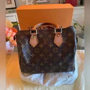 Louis Vuitton monogram Speedy 25 Authentic